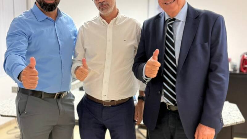 Israel, Presidente da Embasa Gildeone e Deputado Eduardo Alencar anunciam rede de água para as comunidades de Corte Vermelho e Cancelas em Baixa Grande